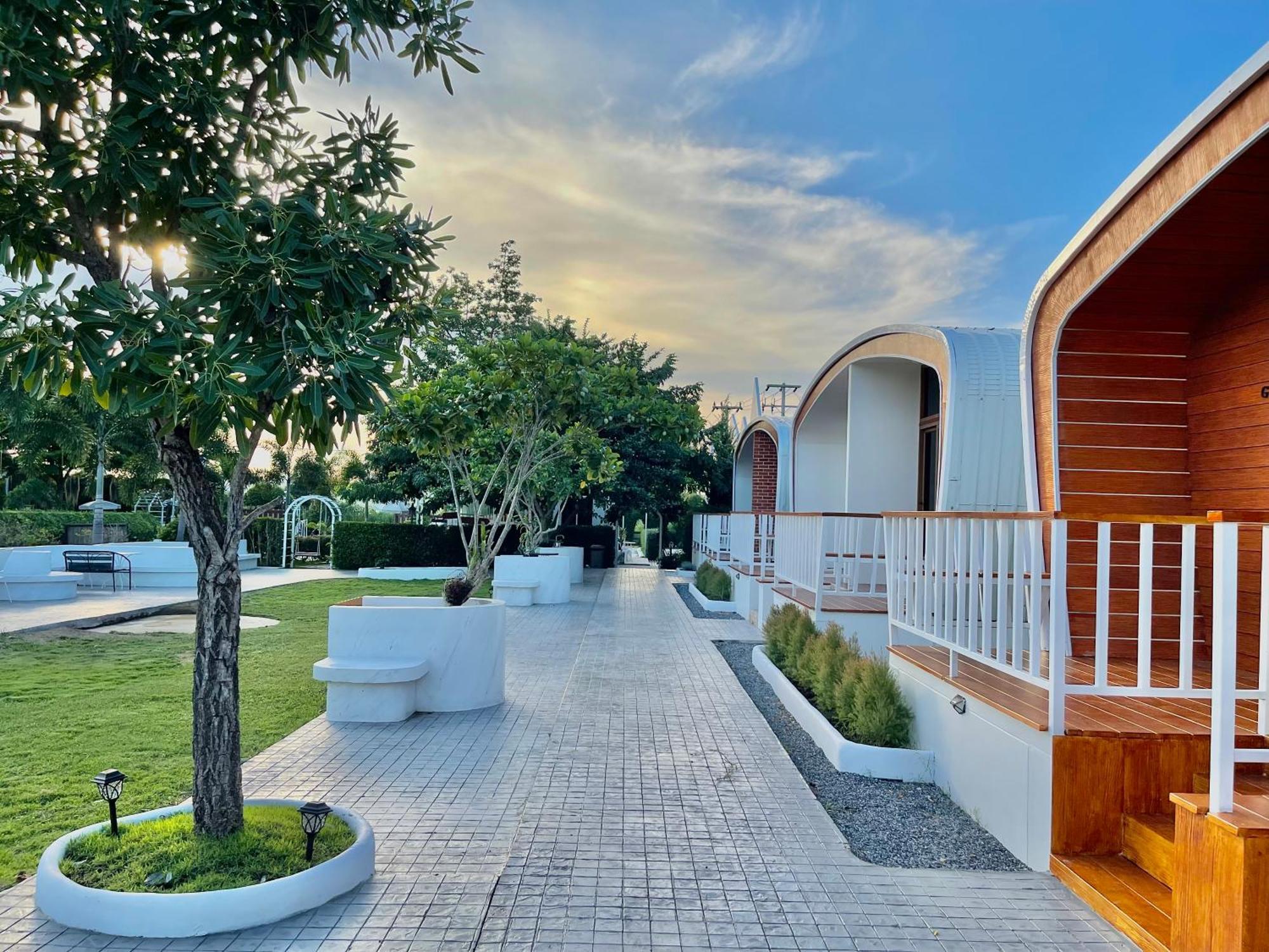 สต็อกโฮม เขาใหญ่ Hotel Pakchong Exterior photo